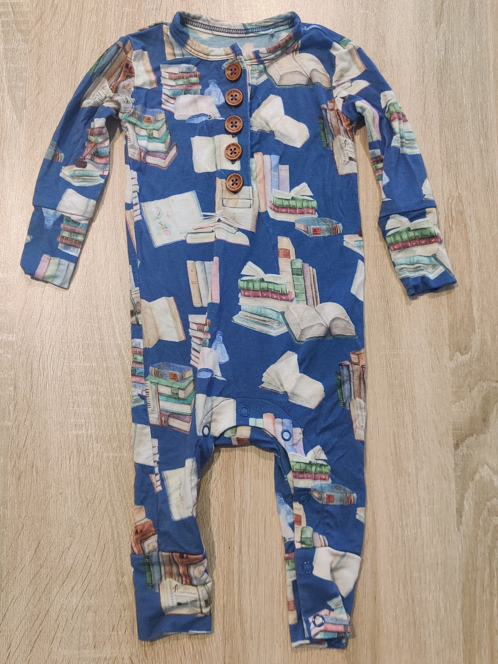 Posh Peanut Blue Book-Print One-Piece Romper Size 3-6mo